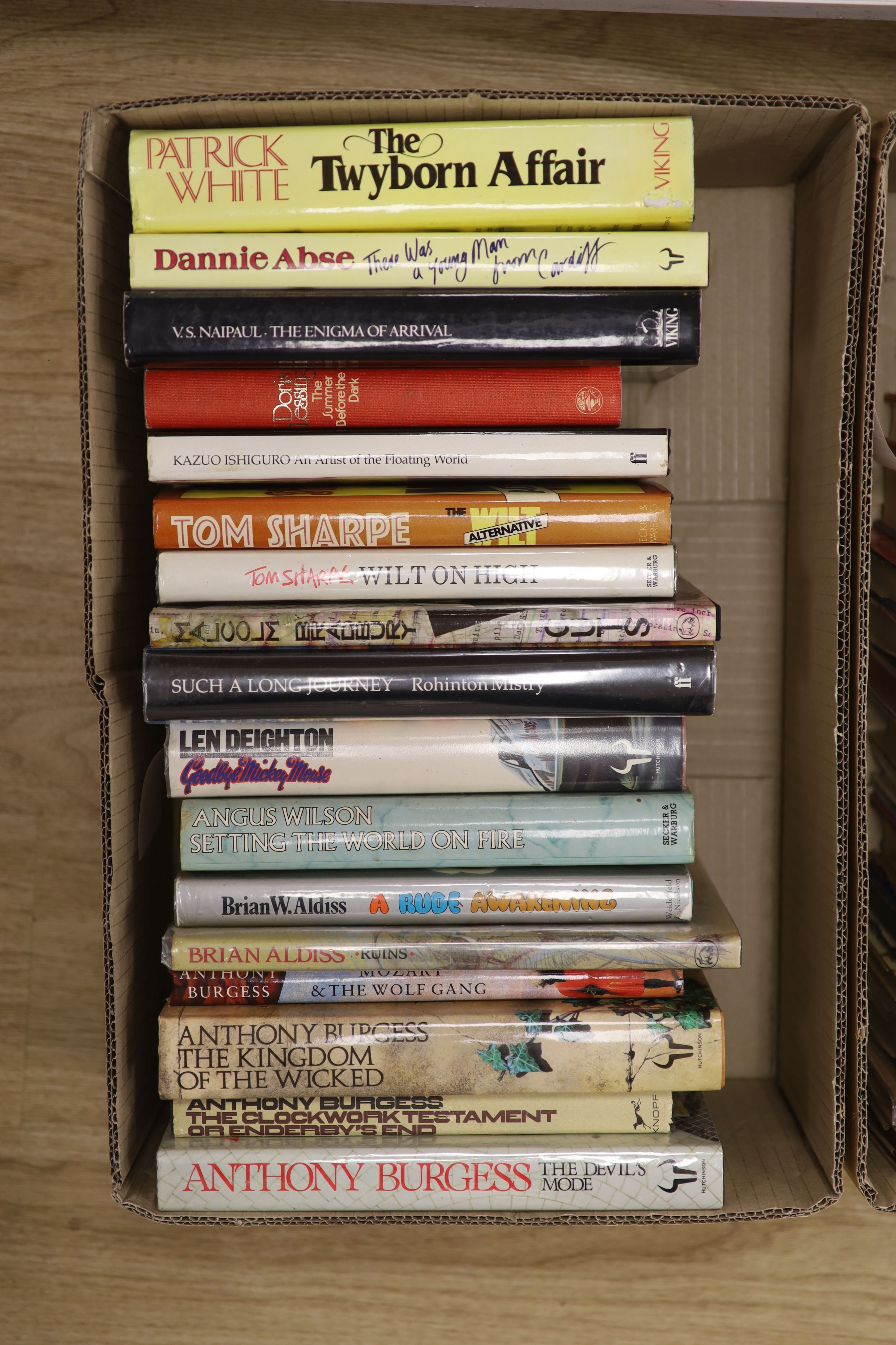 Novels (English). A selection of (mostly) later 20th century first editions in d/wrappers